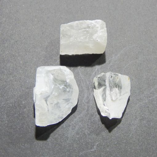 Crystal Quartz Stone for Mental Clarity, Emotional Stability and Amplifying Energy.